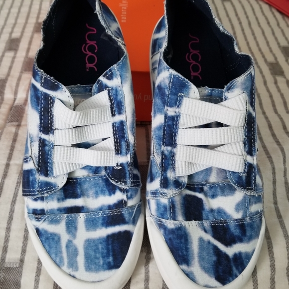 NWOT Sugar Tie dye tennis shoes size 7. - Picture 2 of 8